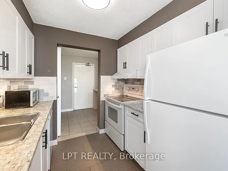 1445 Huron St #302 — Photo 7