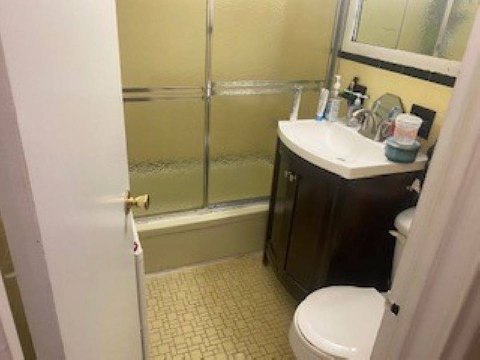 2nd image of 1539 Rosedale Ave #3913/38