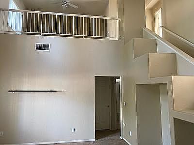 4th image of 912 Clear Diamond Ave