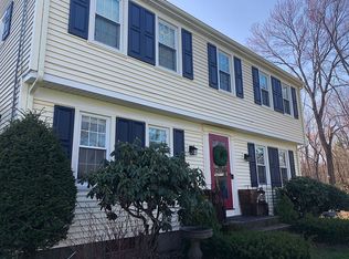 172 Fernwood Dr, East Longmeadow, MA 01028