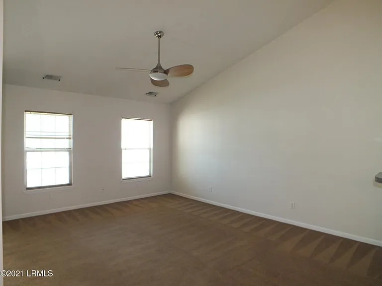 255 Colony Dr — Photo 3