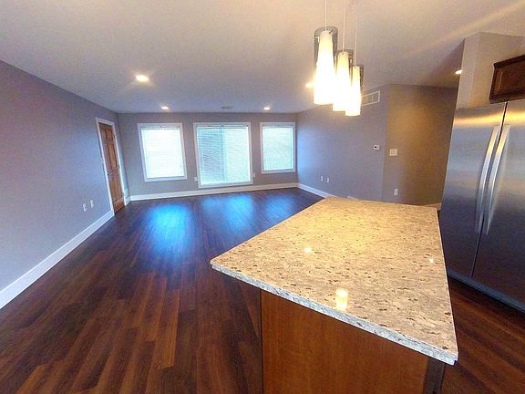 5th image of 8825 Sheridan Dr APT 2