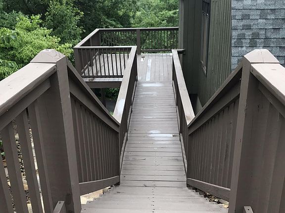 4th image of 152 View Bend St #152