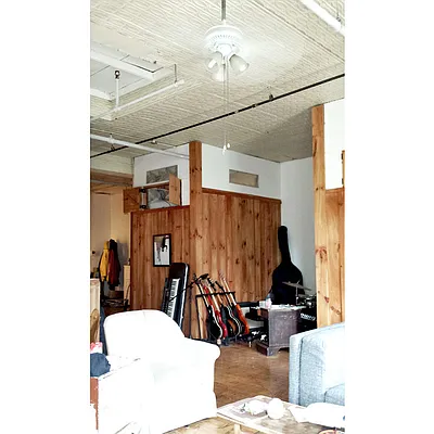 Rented by Nooklyn NYC LLC | media 12