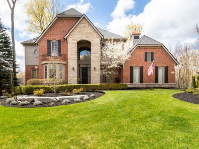 8215 Chatham Dr, Canton, MI, 48187