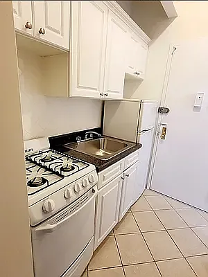 Rented by Corcoran | media 5