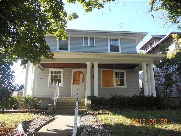 2nd image of 900 Ferndale Ave