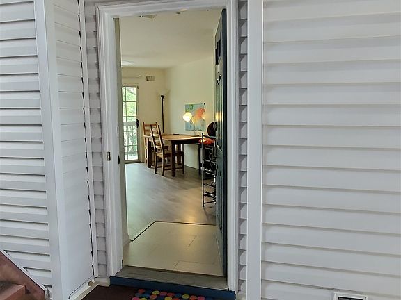 2nd image of 136 Lynette Dr