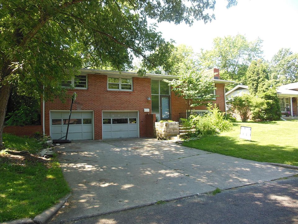1st image of 2100 Woodlea Dr