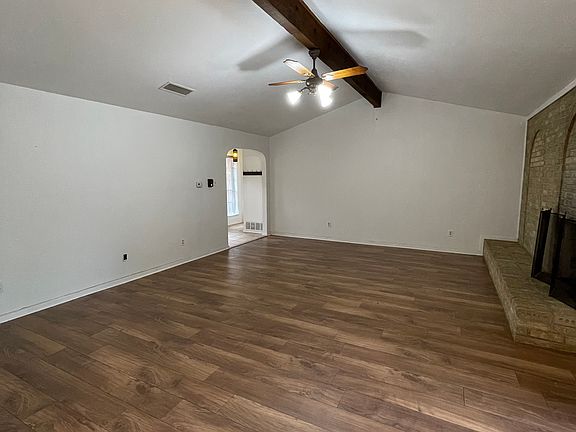 5th image of 4725 Ivanhoe Dr