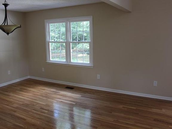 5th image of 292 Foggy Bottom Dr