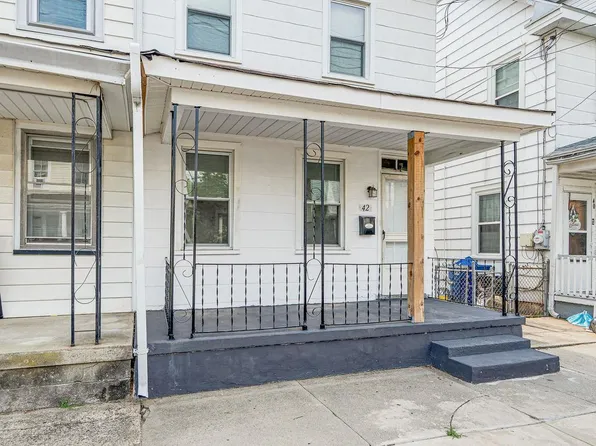 42 Bispham St, Mount Holly, NJ 08060
