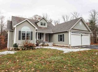 25 High Meadow Dr, Deerfield, NH 03037
