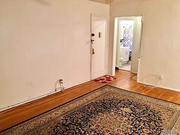 3rd image of 25207 63rd Ave
