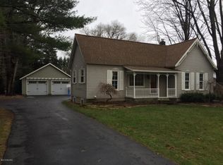 408 Ransom St SW, Grandville, MI 49418