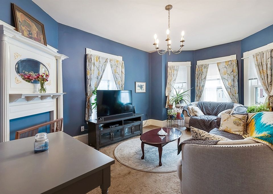 1st image of 29 Lewis St #2