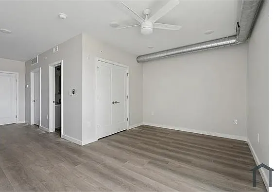 Studio, $1,150 — Photo 4