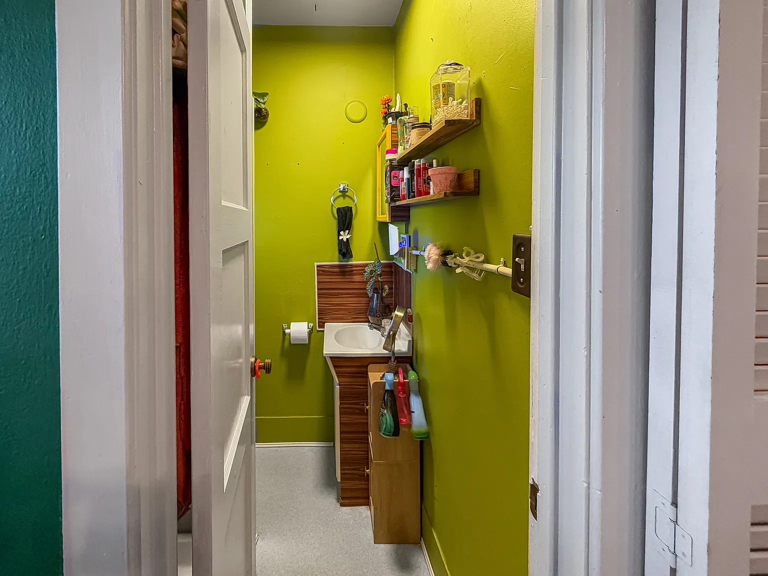 Studio, 235 sqft, $890 — Photo 4