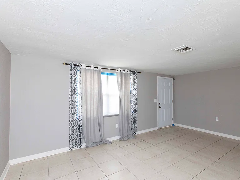 5638 Berlin Dr — Photo 7