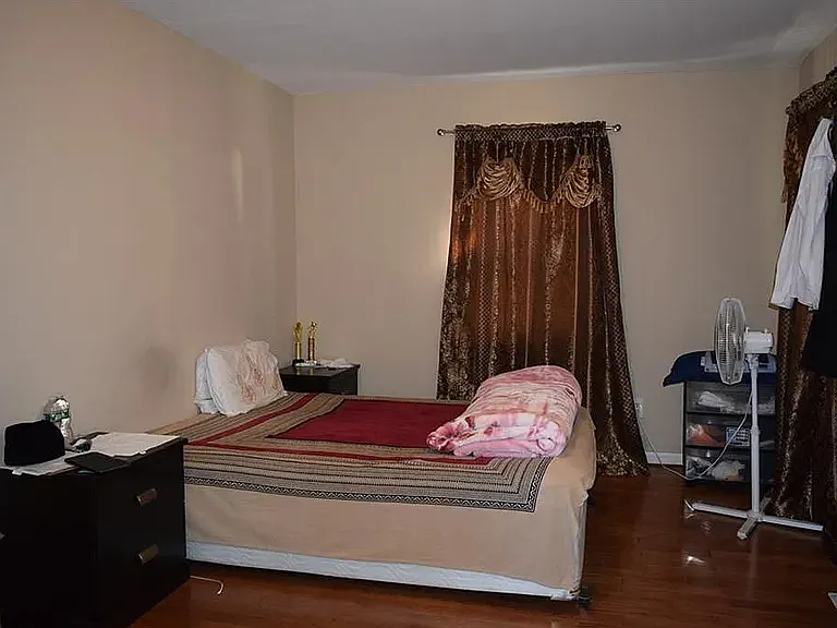 3 bed, 1104 sqft, $3,100 — Photo 4