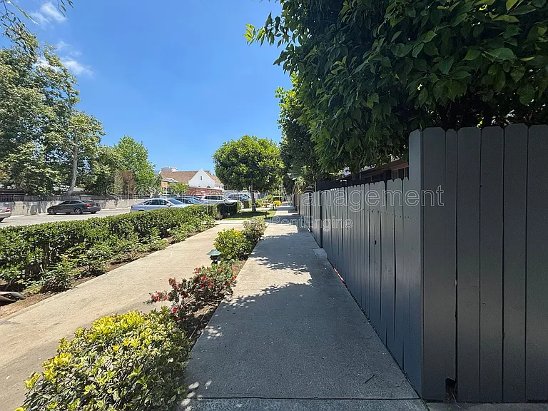 Oakland Summit — Photo 35