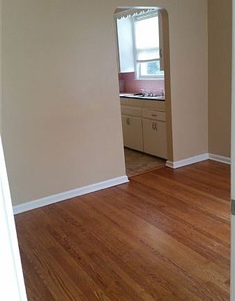 07Dining room