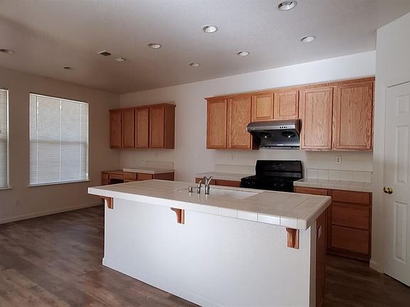 5th image of 2529 Eureka Dr