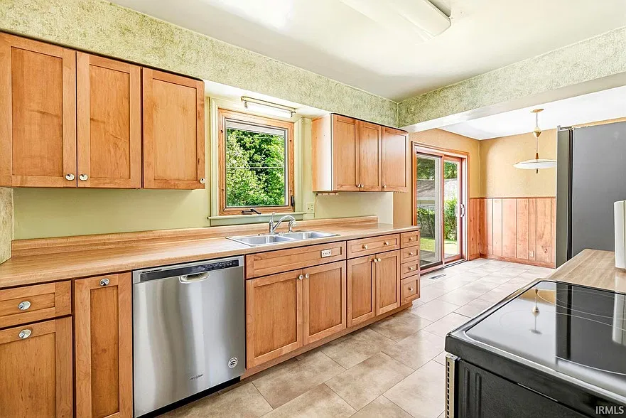 2 bed, 1000 sqft, $1,700 — Photo 4