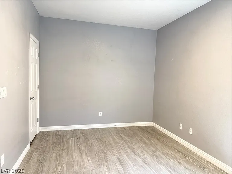 10329 Kalang St — Photo 11