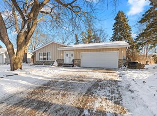 1929 Sunnyside DRIVE, Waukesha, WI 53186