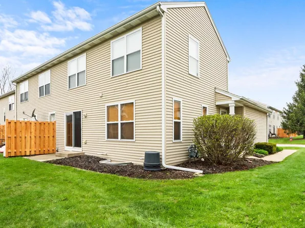 1400 Hunters Ridge DRIVE #35, Genoa City, WI 53128