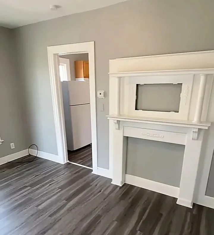 3 bed, 1100 sqft, $1,595 — Photo 1