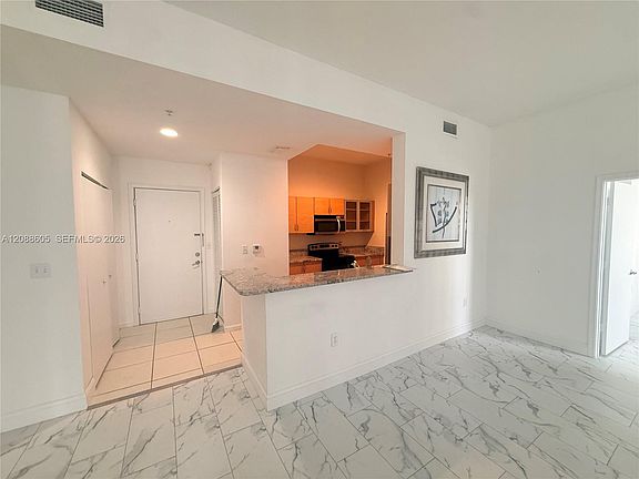 5th image of 2775 NE 187th St #Penthouse 9