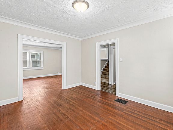 4th image of 4248 Carrollton Ave