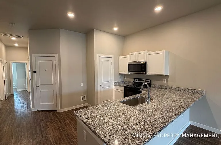 2129 Kokomo Ave #B — Photo 4
