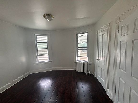 3rd image of 23 Williams Ave Unit 2