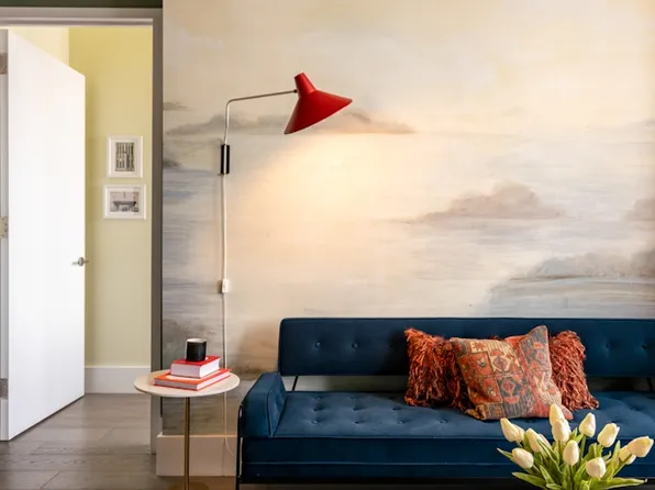 271 West 47th Street image 3 of 21