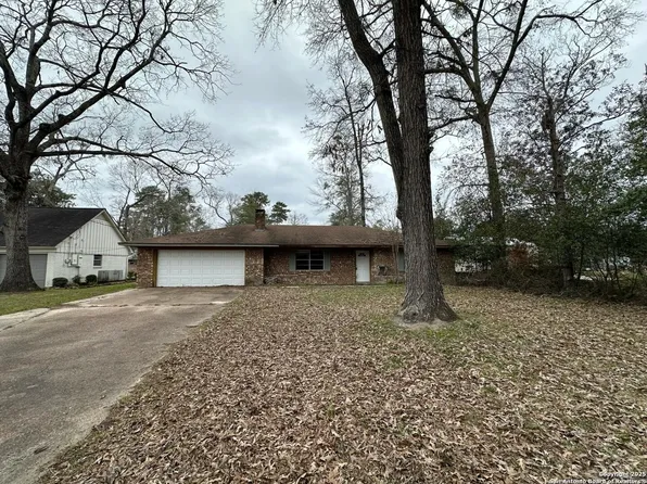 204 Dogwood Lane, Kountze, TX 77625