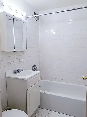 Rented by Triumph Property Group | media 17