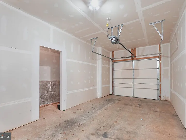 412 Woodcrest Dr SE #412B — Photo 38