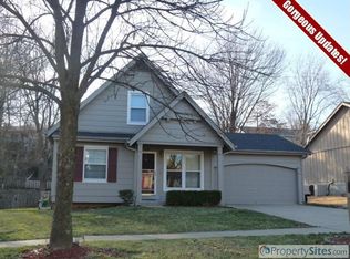 1127 Treetop Village Dr, Ballwin, MO 63021