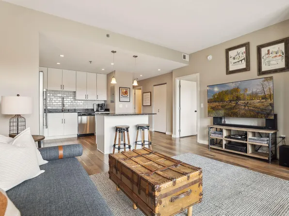 929 Portland Ave APT 310, Minneapolis, MN 55404