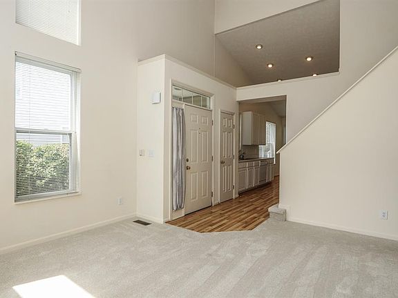 4th image of 6602 Eagle View Dr