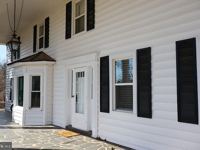 1510 Loudoun Dr — Photo 3