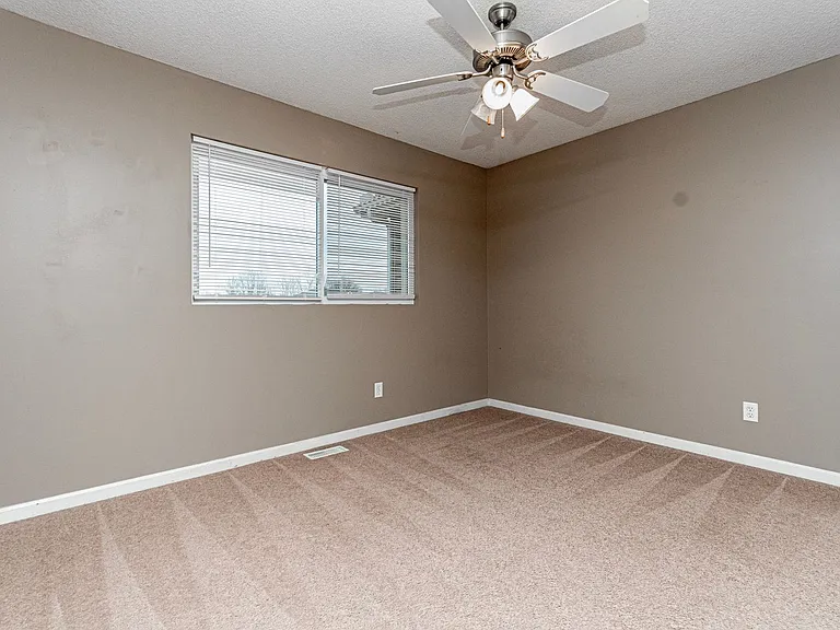 823 Whitetail Ct — Photo 21