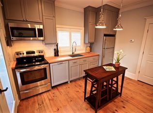2405 Yupon St APT A, Houston, TX 77006