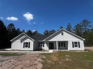 121 Bartram Loop, Waynesville, GA 31566