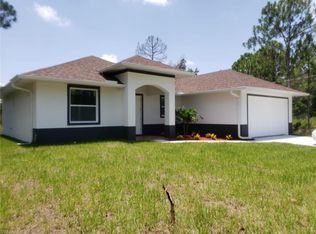 2707 52nd St SW, Lehigh Acres, FL 33976