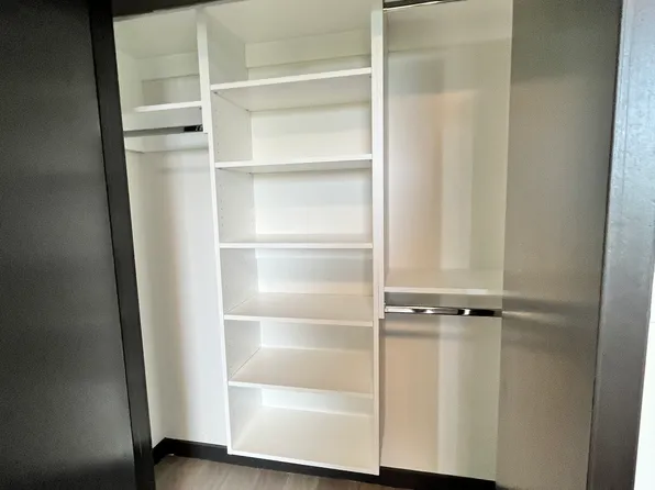 138 Mallory Avenue image 7 of 10