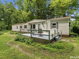 16 Wheeler Brook Park, Stonington, CT 06378